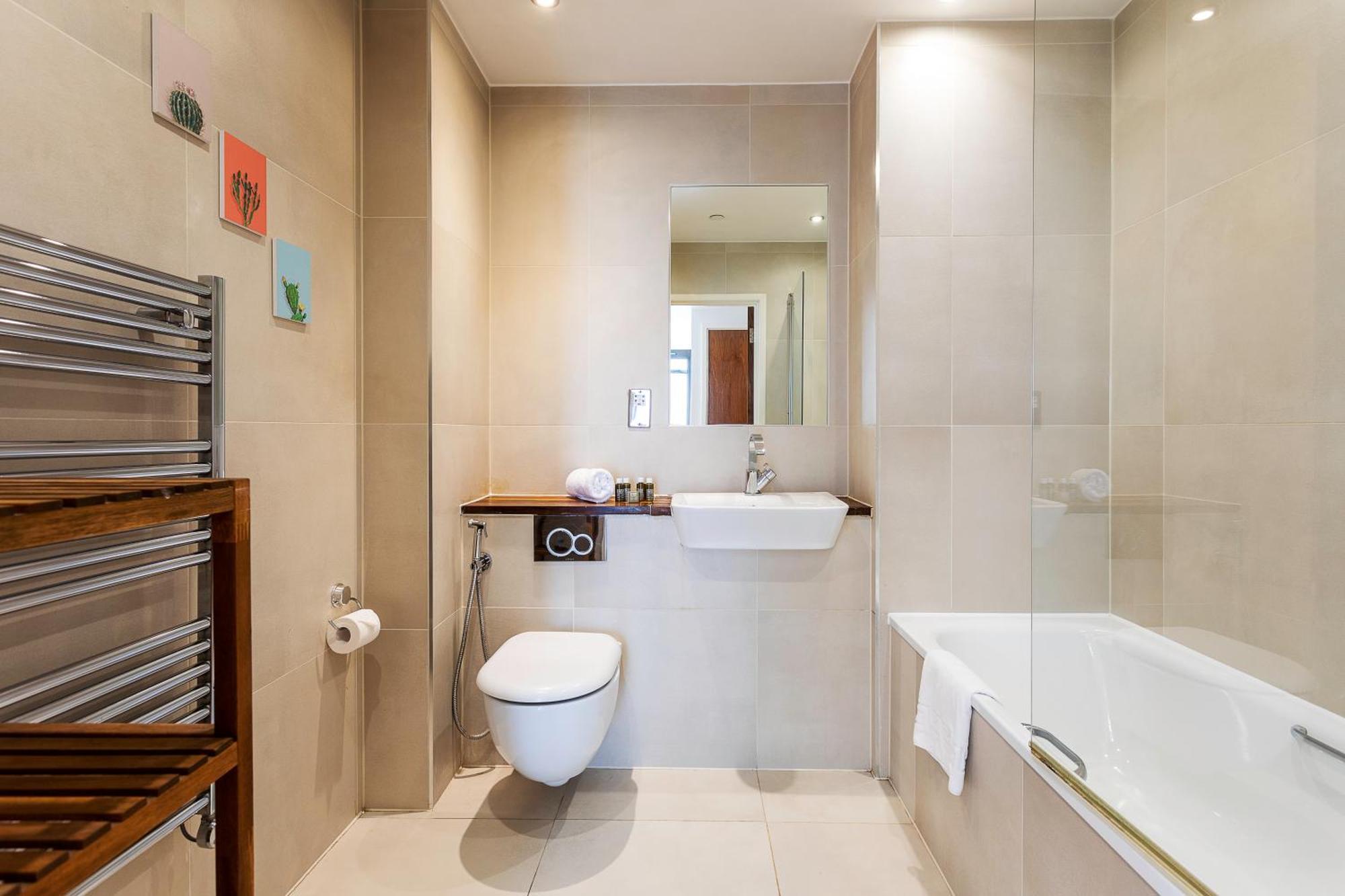 Апартаменты Serene Cityscape - 2br Luxury Westminster
