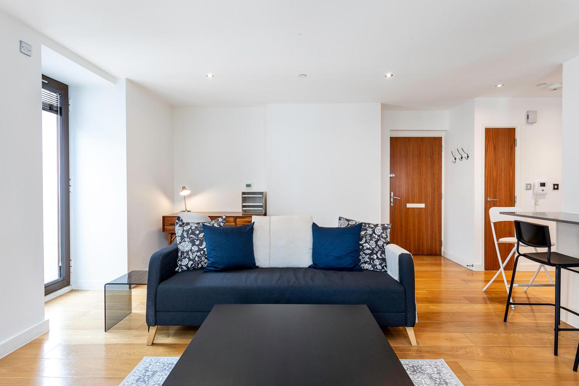 Serene Cityscape - 2br Luxury Westminster Апартаменты